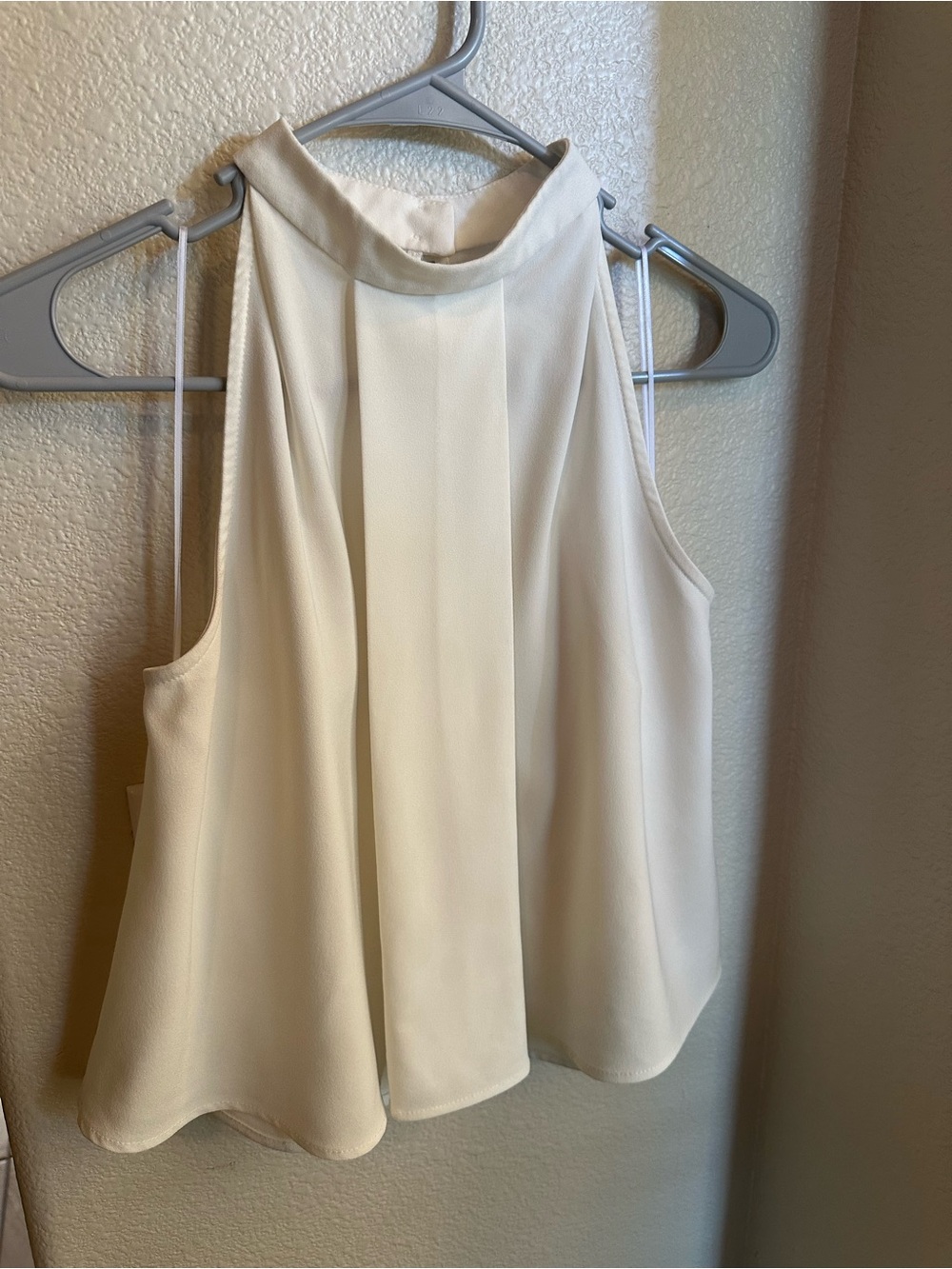 Guess Cream High-Neck Sleeveless Camisole